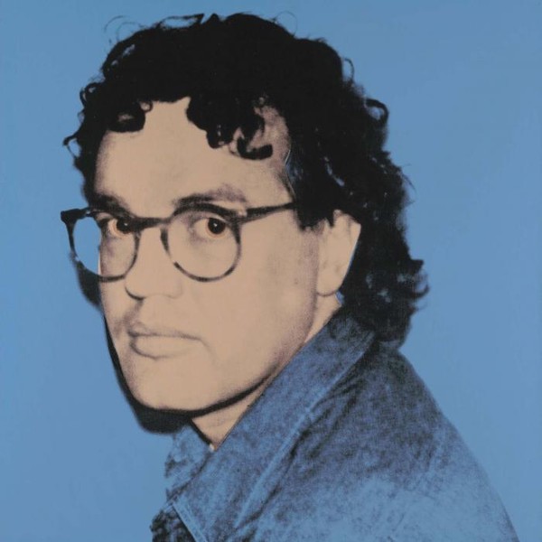 PORTRAIT OF REIMER CLAUSSEN на голубом фоне