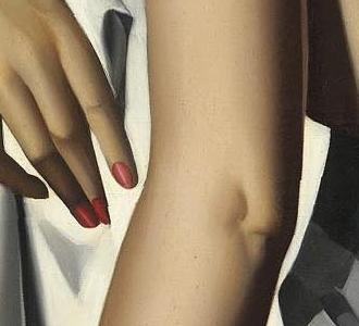 Фрагмент Блондинка в белом