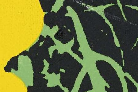 Фрагмент FLOWERS четыре желтых цветка на фоне светло зеленой травы