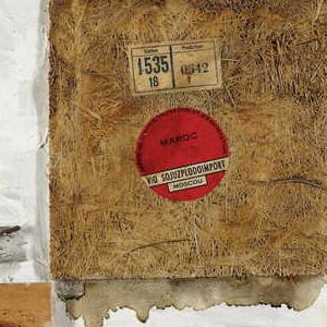 Фрагмент Композиция квадрат с красным кругом