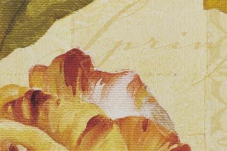 Фрагмент Красная птица в цветах в желтых тонах