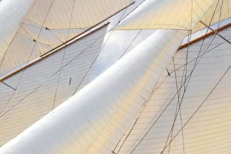 Фрагмент Lulworth powering through the Lee - Cowes 1927; Britannia, Lulworth, Westward and White Heather II