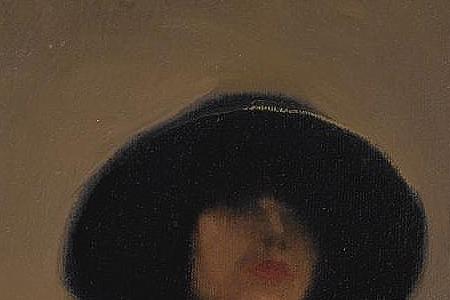 Фрагмент MODEL IN BLACK