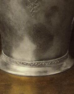 Фрагмент Серебрянный графин с белыми розами II