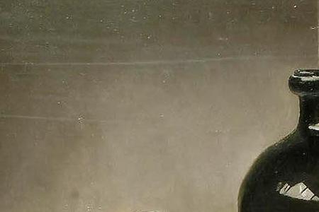 Фрагмент Still life of glass bottles