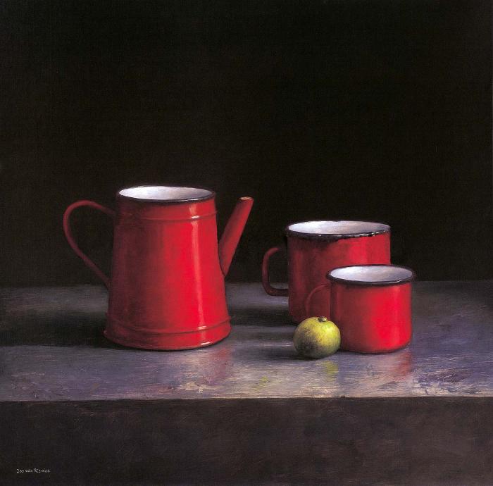 Красная металическая посуда II c лимоном